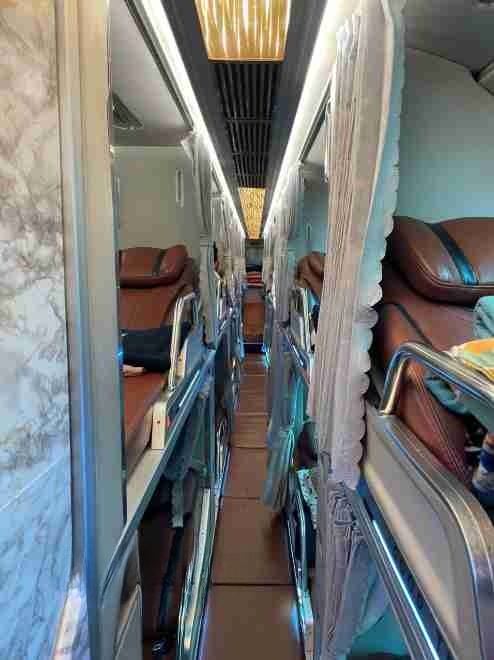 Xe Tâm Đạt Nội thất Limousine 34 phòng