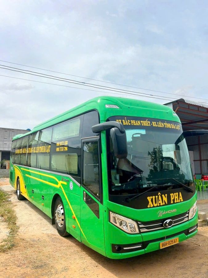 Xe Xuân Pha Bên hông xe Giường nằm 36 chỗ