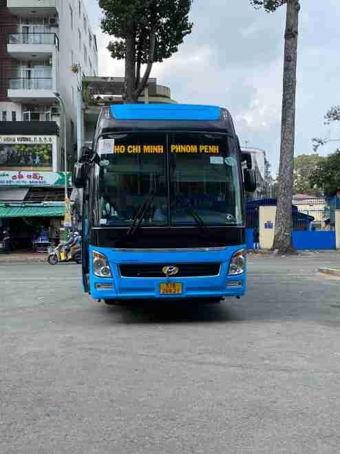 Xe Lovabus Mặt trước xe Giường nằm 36 chỗ
