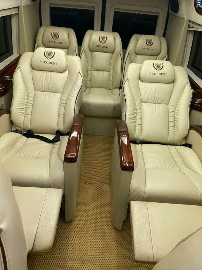Xe Dũng Car Nội thất Limousine 9 chỗ