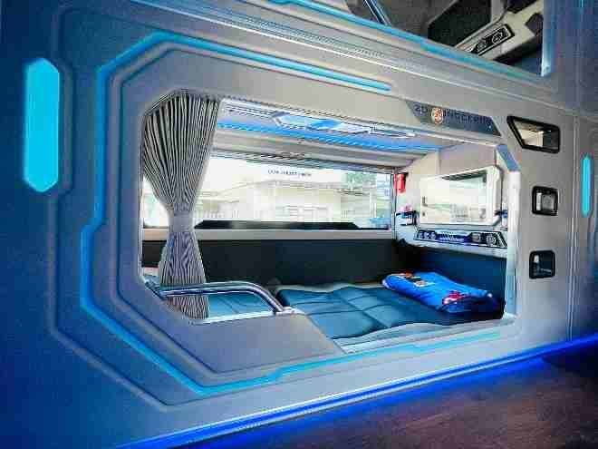 Xe Thảo Hồng Giường nằm Nội thất Xe 22 Phòng VIP