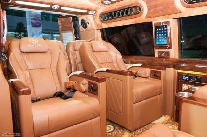 Xe Quỳnh Như (Phan Rang) Nội thất Limousine 9 chỗ