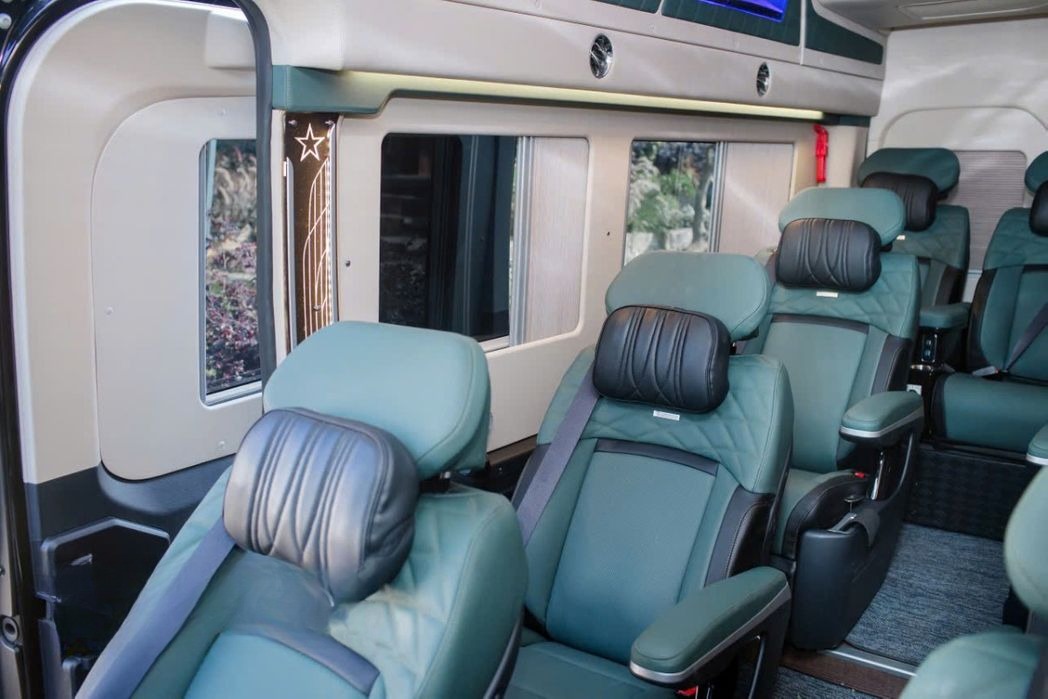 Xe Măng Diang Limousine Ghế ngồi Limousine 9 chỗ