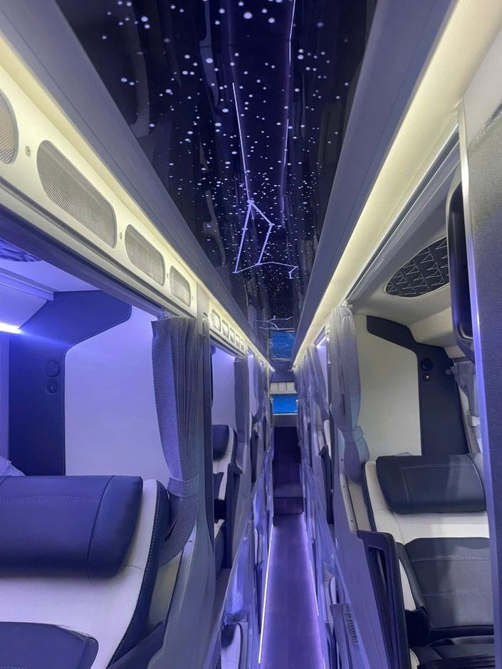Xe Quang Dũng Opentour Tiện ích Nội thất Limousine 32 phòng (WC)