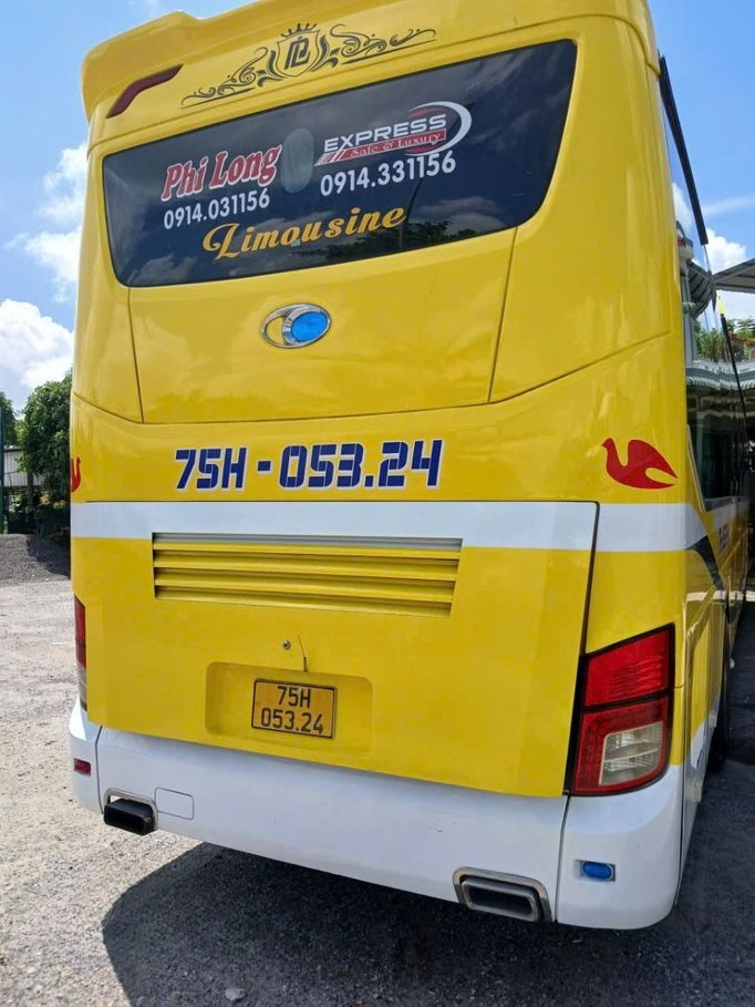 Xe Phi Long (Cánh Cam) Mặt sau xe Giường nằm 32 phòng
