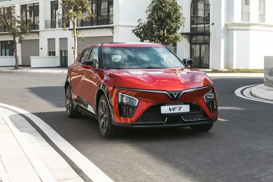 Xe Gia Hân - Bình Dương Mặt trước xe Ghế ngồi 4 chỗ