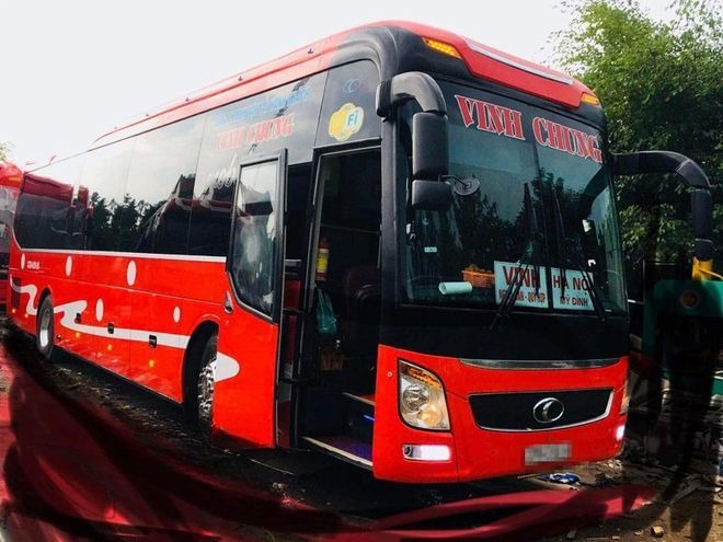 Xe Vinh Chung Mặt trước xe Bên hông xe Giường nằm 44 chỗ
