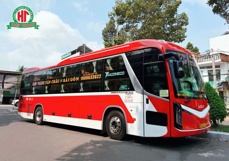 Xe Hiệp Thành Mặt sau xe Bên hông xe Limousine 34 phòng đơn