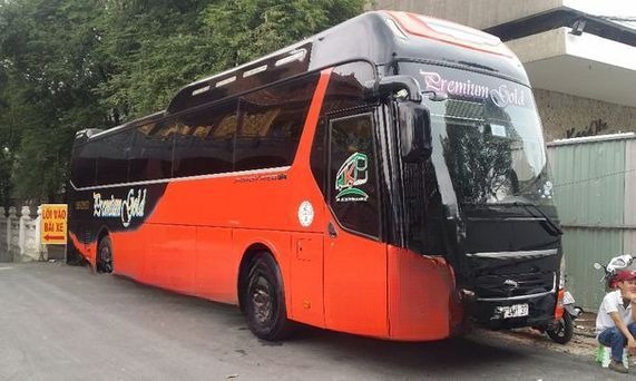 Xe Nguyễn Kim Limousine Mặt trước xe Bên hông xe Limousine 20 phòng