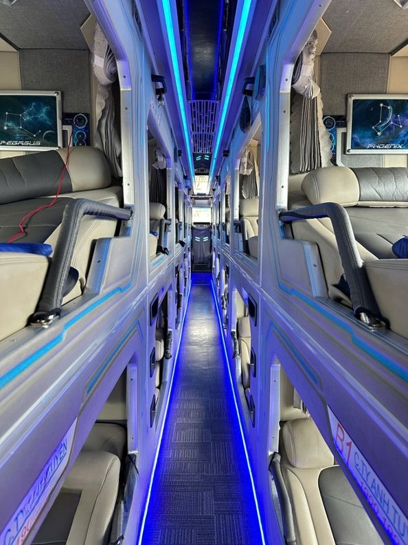 Xe Anh Tuyên Giường nằm Tiện ích Nội thất Limousine 24 phòng 