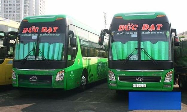 Xe Lovabus Mặt trước xe Limousine giường nằm 22 chỗ