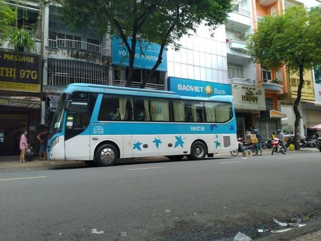 Xe Cúc Phương Bên hông xe Ghế ngồi 28 chỗ