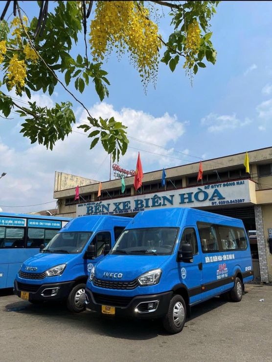 Xe DVP Express Mặt trước xe Ghế ngồi 16 chỗ