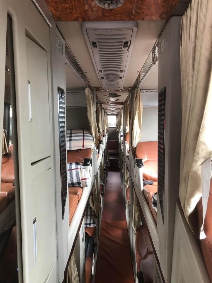Xe Thanh Thuỷ (Đắk Nông) Giường nằm Tiện ích Nội thất Limousine 32 giường