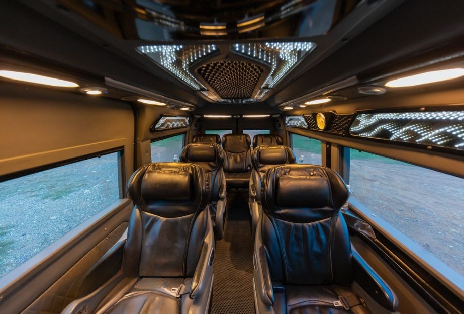 Xe Ninh Bình Travel Nội thất Tiện ích Limousine 9 chỗ