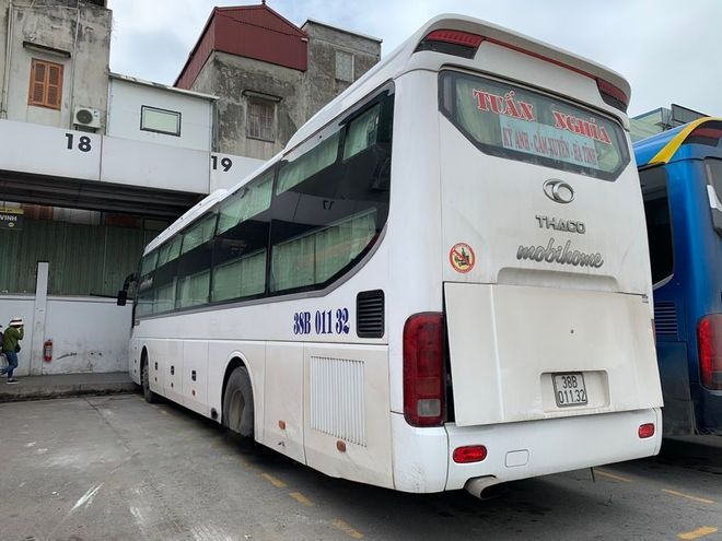 Xe Tuấn Nghĩa Mặt sau xe 