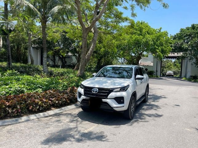 Xe Minh Châu Luxury Mặt trước xe Xe 7 chỗ