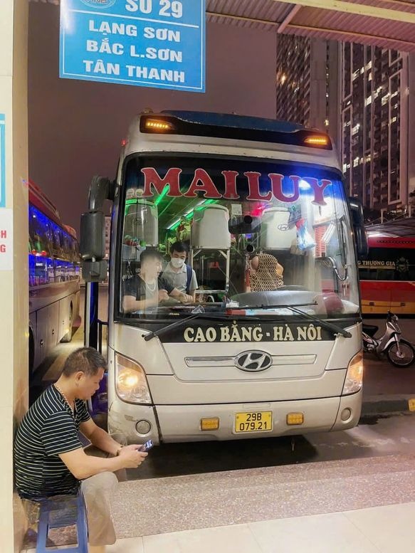 Xe Mai Luy (Cao Bằng) Mặt trước xe Giường nằm 42 chỗ