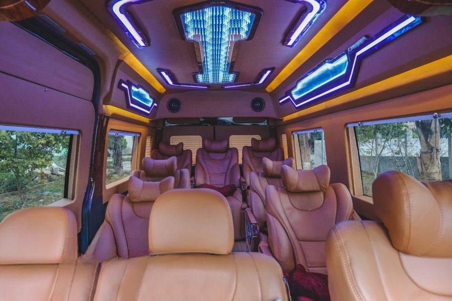 Xe Hải Vân Ghế ngồi Tiện ích Nội thất Limousine 10 chỗ