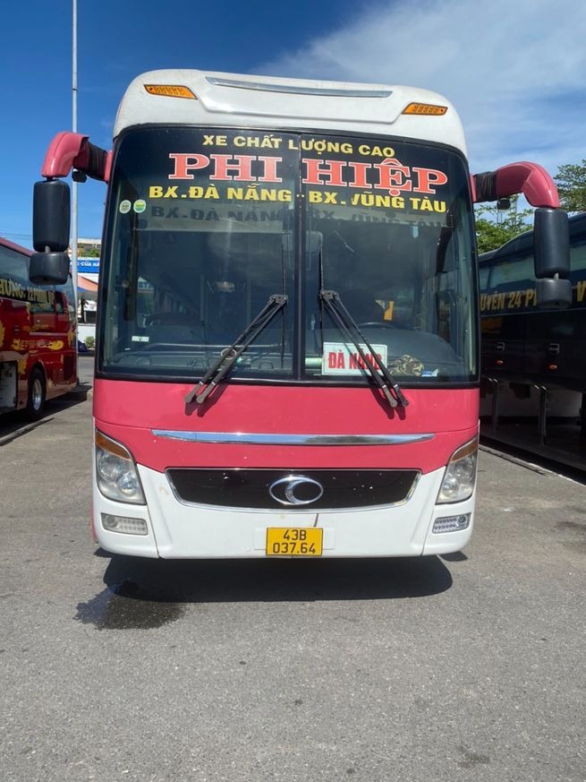 Xe Phi Hiệp Mặt trước xe Giường nằm 44 chỗ
