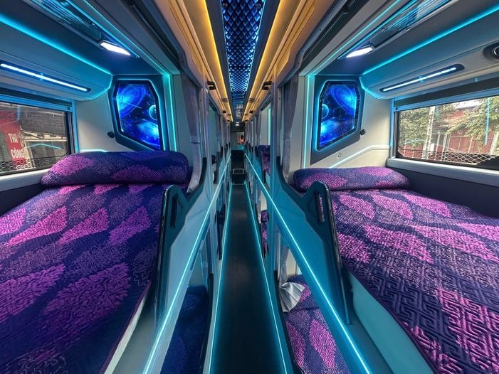 Xe Liêm Thùy Giường nằm An toàn mùa Covid Limousine giường phòng 24 chỗ