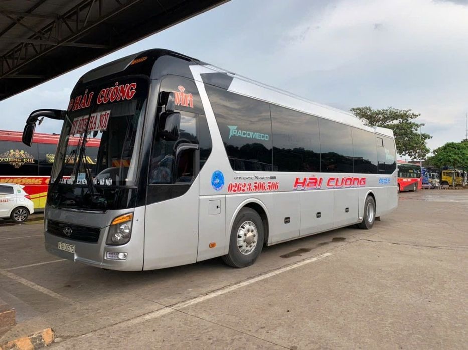 Xe Hải Cường Mặt trước xe Bên hông xe Giường nằm Giường nằm 40 chỗ