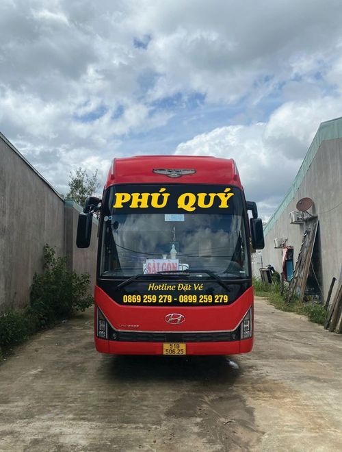 Xe Phú Quý Buslines Mặt trước xe Giường nằm 46 chỗ