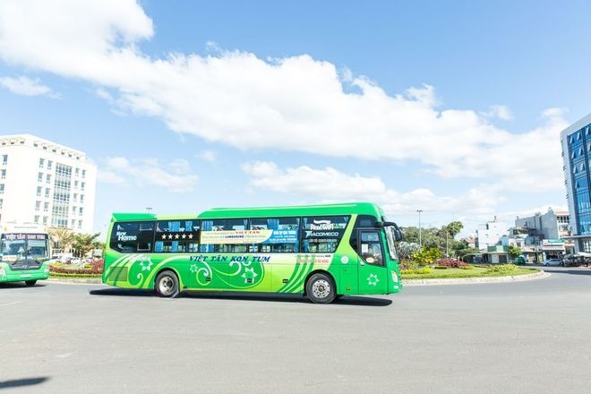 Xe Việt Tân Bên hông xe 