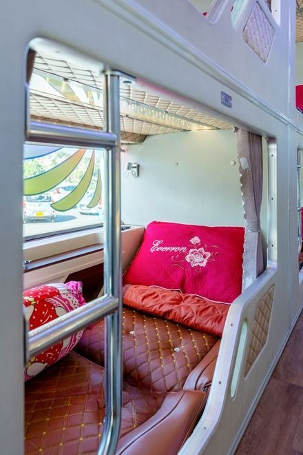 Xe Phong Phú Tiện ích Nội thất Limousine 22 Phòng