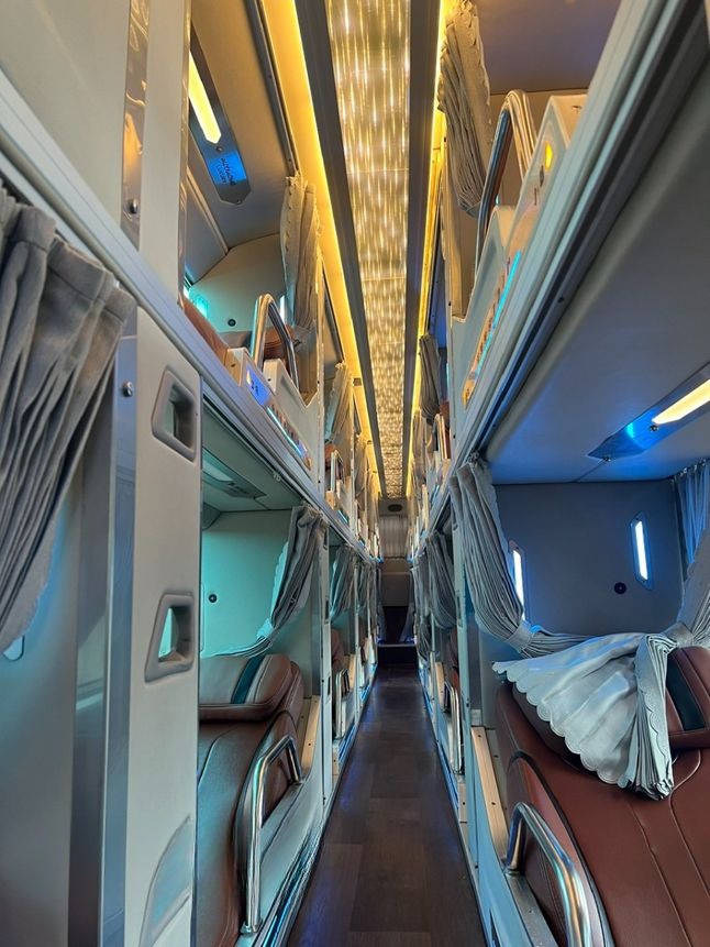 Xe Cửa Ông Limousine Tiện ích Nội thất Limousine giường nằm 34 chỗ