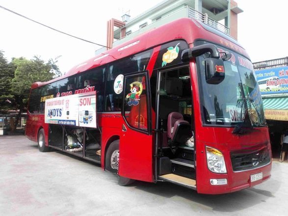 Xe Thọ Mười Bên hông xe Giường nằm 40 chỗ