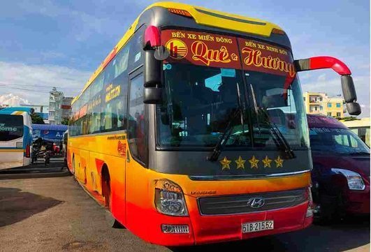 Xe Lovabus Mặt trước xe Giường nằm 44 chỗ