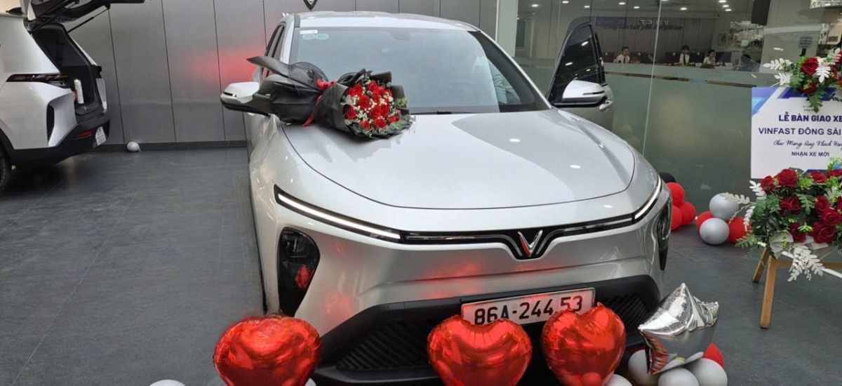 Xe Thái Trường Thịnh Mặt trước xe Ghế ngồi 7 chỗ