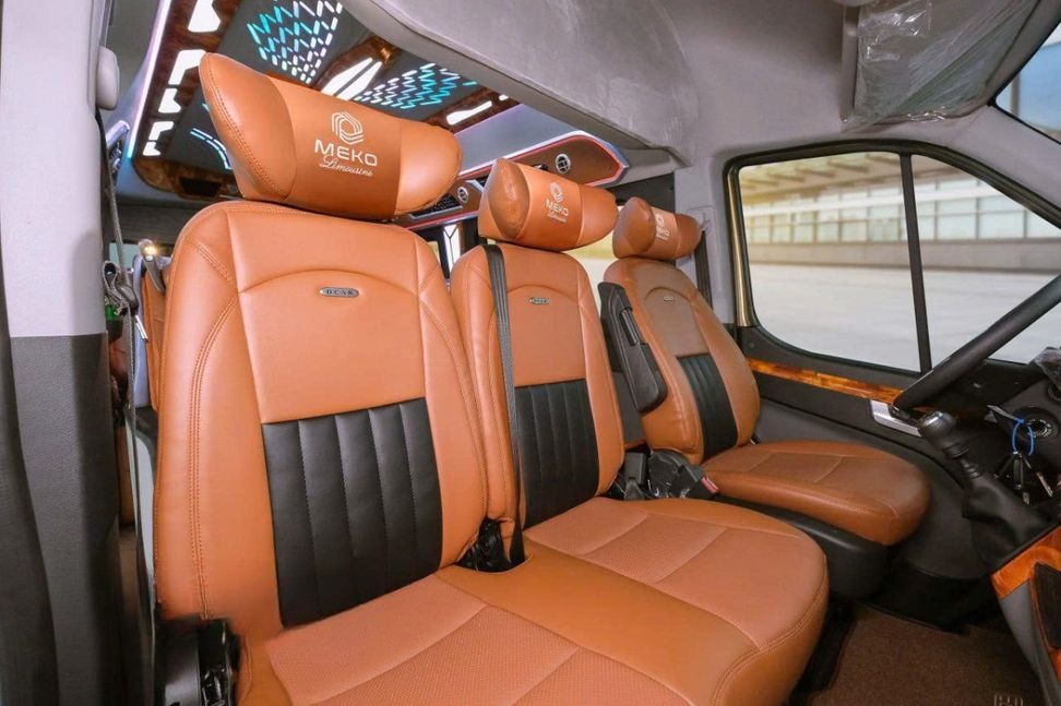 Xe MEKO Limousine Ghế ngồi Limousine 9 chỗ