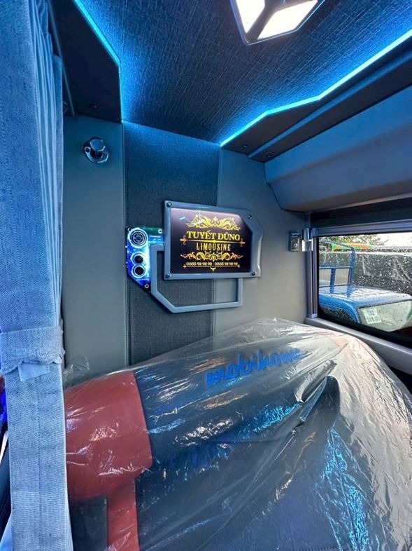 Xe Tuyết Dũng Giường nằm Tiện ích Nội thất Limousine  24 phòng 