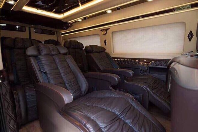 Xe Minh Hiếu Limousine undefined