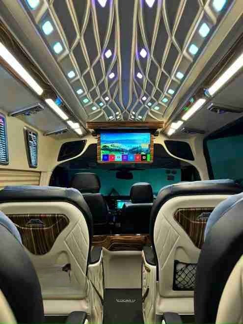 Xe HAV Limousine Ghế ngồi Nội thất Limousine 9 chỗ VIP
