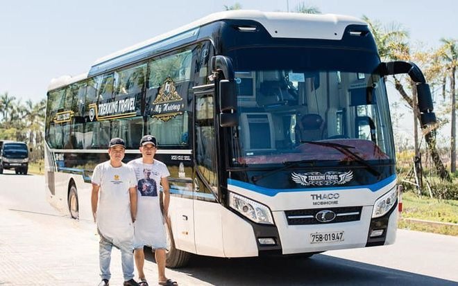 Xe KT Travel Huế Mặt trước xe Bên hông xe Limousine 32 giường (WC)