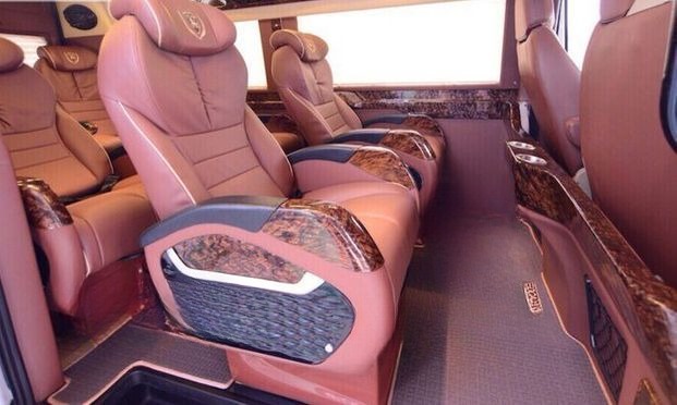 Xe Azura Sapa Limousine Ghế ngồi Limousine 9 chỗ VIP