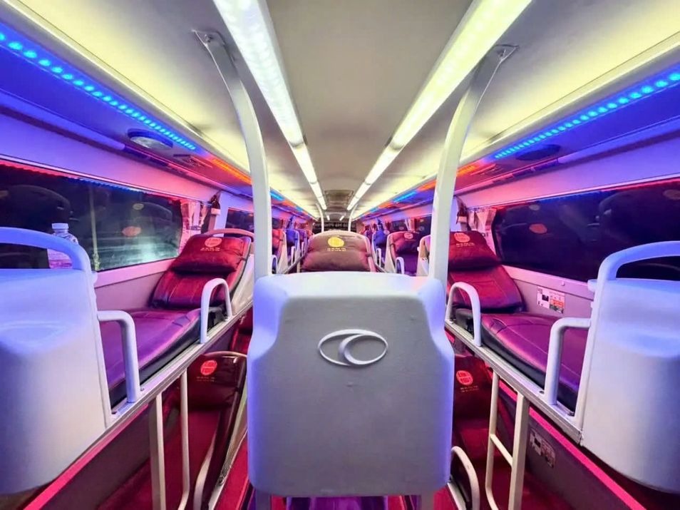 Xe Bê Hà (Phú Yên) Giường nằm Nội thất Tiện ích Giường nằm 40 chỗ 