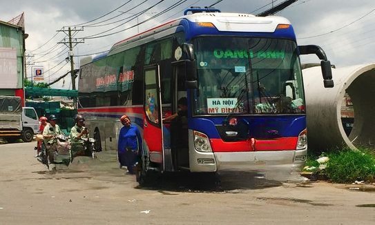 Xe Mạnh Đình Mặt trước xe Giường nằm 44 chỗ