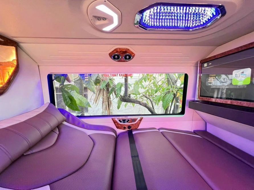 Xe Điều Hòa Giường nằm Tiện ích Nội thất Limousine 24 Phòng