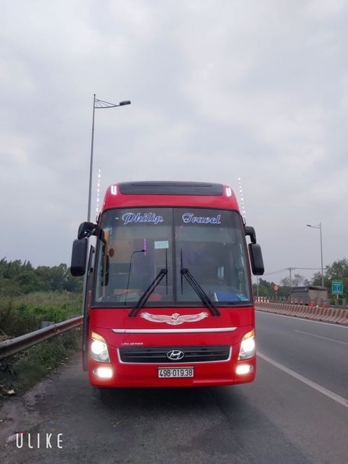 Xe Philip Travel Mặt trước xe Giường nằm 41 chỗ