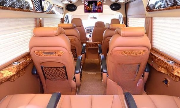 Limousine 9 chỗ Anh Khôi Limousine