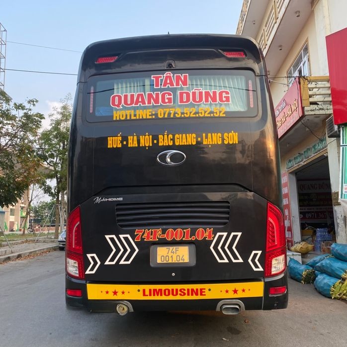 Xe Tân Quang Dũng Express Mặt sau xe 