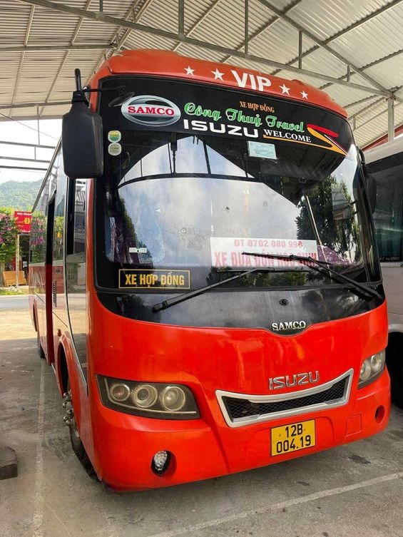 Xe Công Thủy Mặt trước xe Giường nằm 40 chỗ
