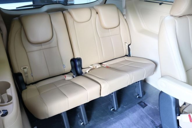 Xe Petro Bình Phước Ghế ngồi Tiện ích Nội thất Sedona 5 chỗ