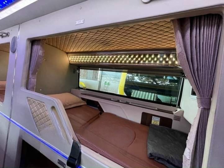 Xe Tân Quang Dũng Express Giường nằm Nội thất Tiện ích Limousine 22 phòng