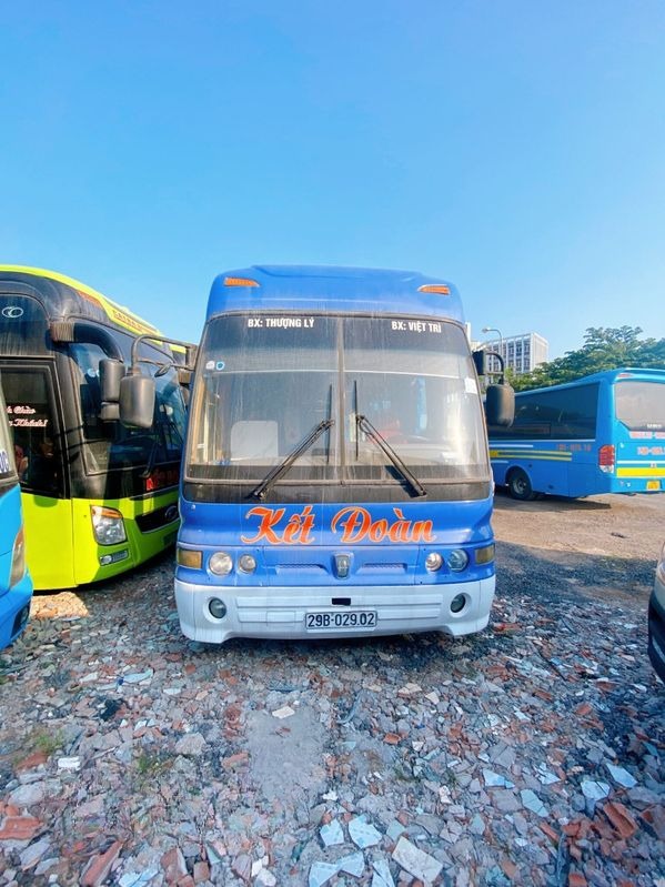 Xe Kết Đoàn (Hải Phòng) Mặt trước xe Giường nằm 38 chỗ