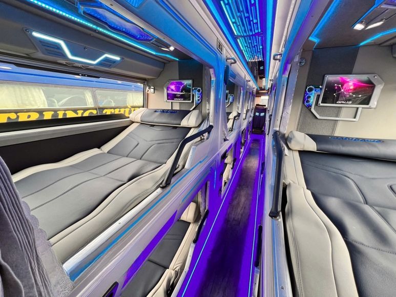 Xe Lovabus Giường nằm Tiện ích Nội thất Limousine 22 phòng